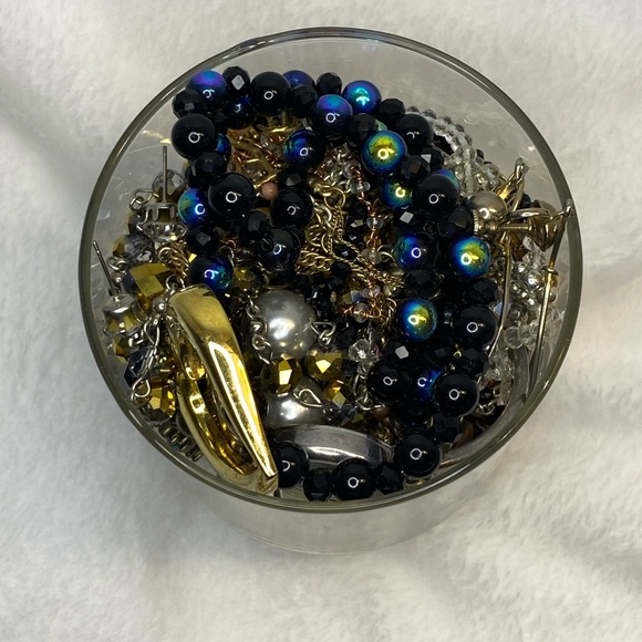 Mystery Jewelry Jar 30 - Picture 7 of 7